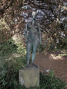 Skulptur vor den Friedhof Enzenbühl, Zürich