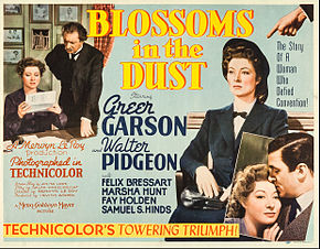 Description de l'image Blossoms in the Dust lobby card.jpg.