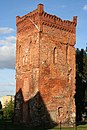 Бранево - wieża bramna zamku biskupiego.jpg