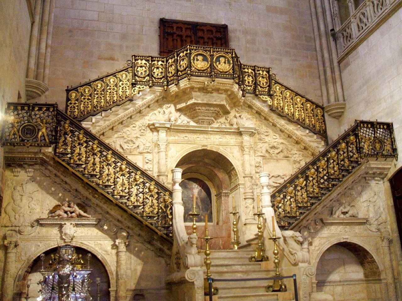 Escalera dorada de la catedral de Burgos, de Diego de Siloé