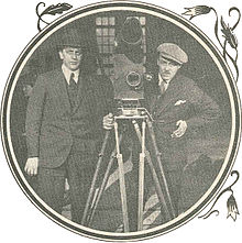 Gustaf Edgren och Hugo Edlund ur Film och Scen 1928.jpg