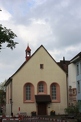 Frontansicht der ehemaligen Laienkirche