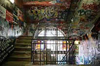 חדר המדרגות של בניין ה"תכלס" בברלין