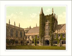 Magdalen College Founders Tower and Cloisters Oxford England.jpg