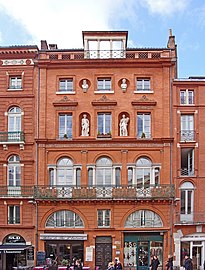 no 57 : façade de la maison Lamothe.