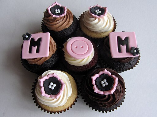 Mother's Day Cupcakes (4592972238)