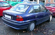 Opel Astra sedan (1994–1998)