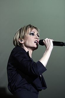 http://upload.wikimedia.org/wikipedia/commons/thumb/e/e6/Patricia_Kaas_2009.04.24_4.jpg/220px-Patricia_Kaas_2009.04.24_4.jpg