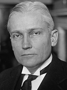 Hiram Bingham (1925)