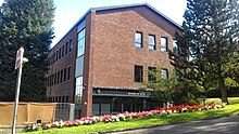 University of Glasgow School of Veterinary Medicine, main building (front).jpg