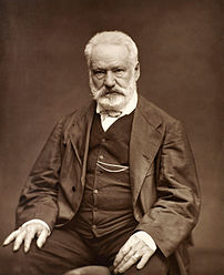 Victor Hugo, photographié par Étienne Carjat en 1876. (définition réelle 2 140 × 2 632)