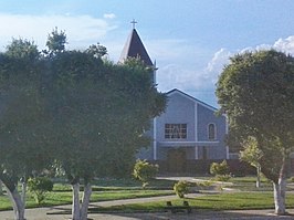 Plein met de katholieke kerk in Frei Inocêncio