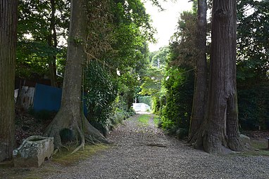 西側の生鳥居