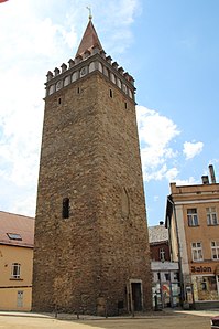 Augšējo vārtu tornis Gluholazos