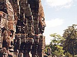 Bayon Angkor profil.jpg