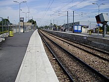 Vue des quais et des voies depuis l'extrémité ouest du quai de la voie 1B pour Mitry - Claye.