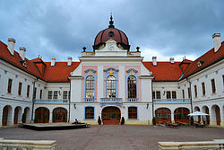 Hlavní průčelí paláce Gödöllő