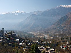 L'Himalaya depuis la vallée de Kullu.