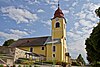 Kath. Pfarrkirche Hl. Dreifaltigkeit in Oberstrahlbach 2013.jpg