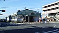 地下鉄の車両をイメージした、北新横浜駅駅舎