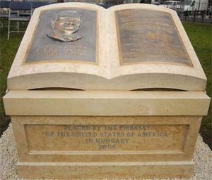 Carl Lutz memorial on Liberty square Lutz memorial.jpg