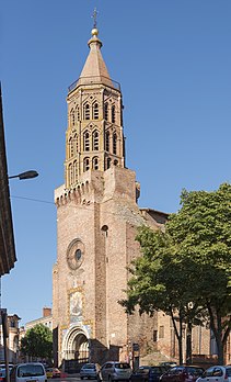 Clocher de l'église Saint-Jacques de Montauban. (définition réelle 4 463 × 7 360)