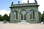 Vue de la façade du Pavillon frais