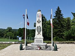 Le monument aux morts.