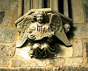 Ménsula con ángel músico.Sasamón, Burgos, (España), s XIII