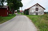 Bebyggelsen längs bygatan i Stimmerbo.