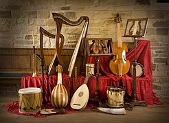 Instrumenten voor Oude Muziek in een winkel in West Yorkshire