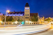 Volksbad Jena in der Abenddämmerung