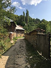 Сокак во селото