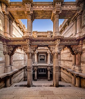 A Vertorama of Adalaj Stepwell showing all the floors in a single frame.