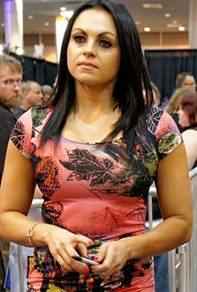 Aksana WrestleMania Axxess 2014.jpg