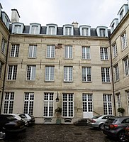 Cour de l’ancien couvent.