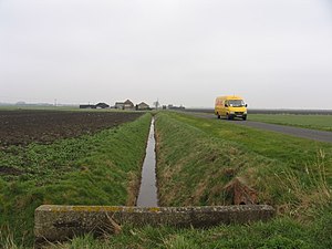 English: Delivery Van at Digby Fen