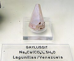 Gaylussit - Lagunillas, Venezuela.jpg