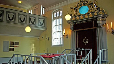 Interieur van de synagoge te Celle