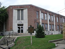 Wayne County Kentucky courthouse.jpg