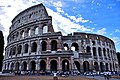 O Coliseu de Roma, Itália, com 7,4 milhões de turistas, é uma das atrações turísticas mais populares do mundo.