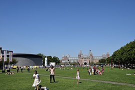 Museumplein, Amsterdam, een van de populairste musea in Amsterdam