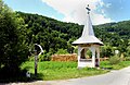 Kleine Kapelle an der Abzweigung der Nationalstraße DN 17C nach Bichigiu