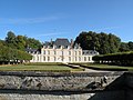 Le château de Saint-Cyr.