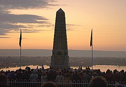 טקס השחר באנדרטת המלחמה של אוסטרליה המערבית שבפארק קינגס שבעיר פרת', 2009
