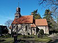 Feldsteinkirche mit Trockenmauer