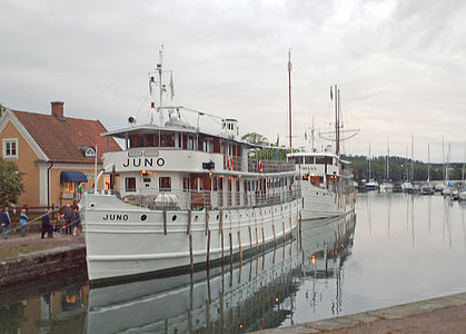 M/S Juno och M/S Diana i Motala hamn.
