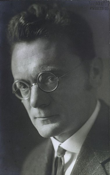 Fichier:Karl von Frisch - Atelier Veritas, c. 1926.jpg