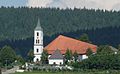 Historische Ausstattung in der 1977 neu erbauten Pfarrkirche St. Wolfgang