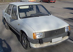 Opel Corsa TR 4-deur (1985–1987)